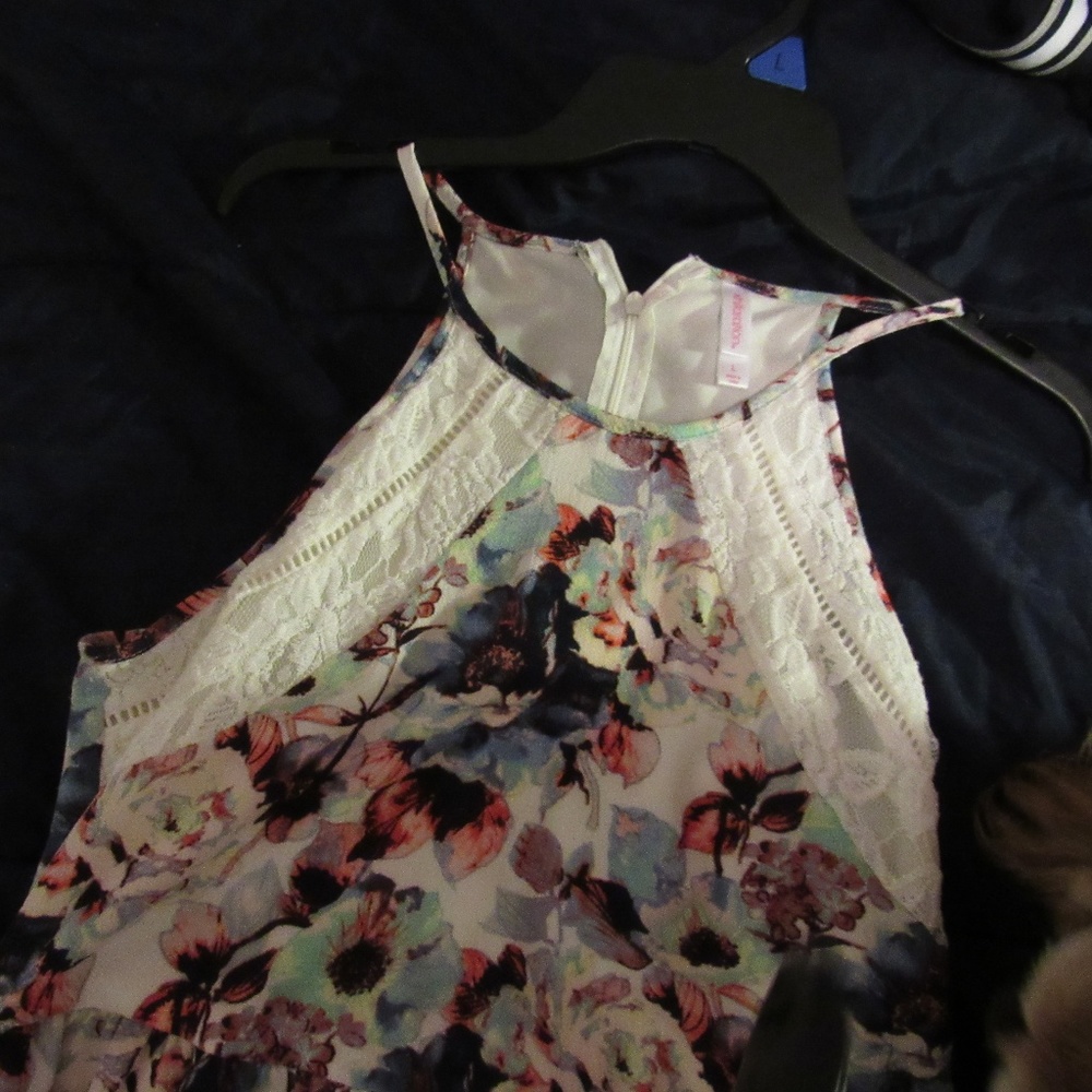 Flower Patterned Dress - Picture 2 of 4